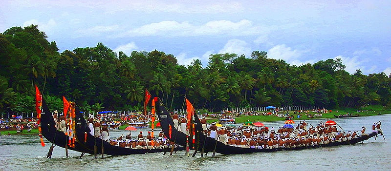 800px-Kerala boatrace