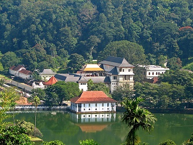 Sri Lanka  Kandy Temple of the Tooth