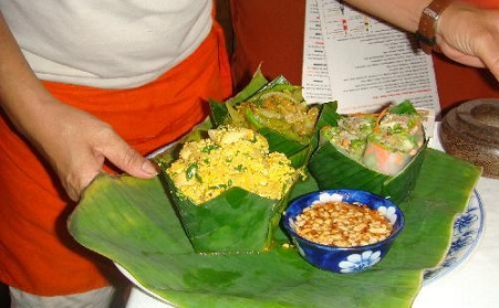 Thai-food-served-in-coconut